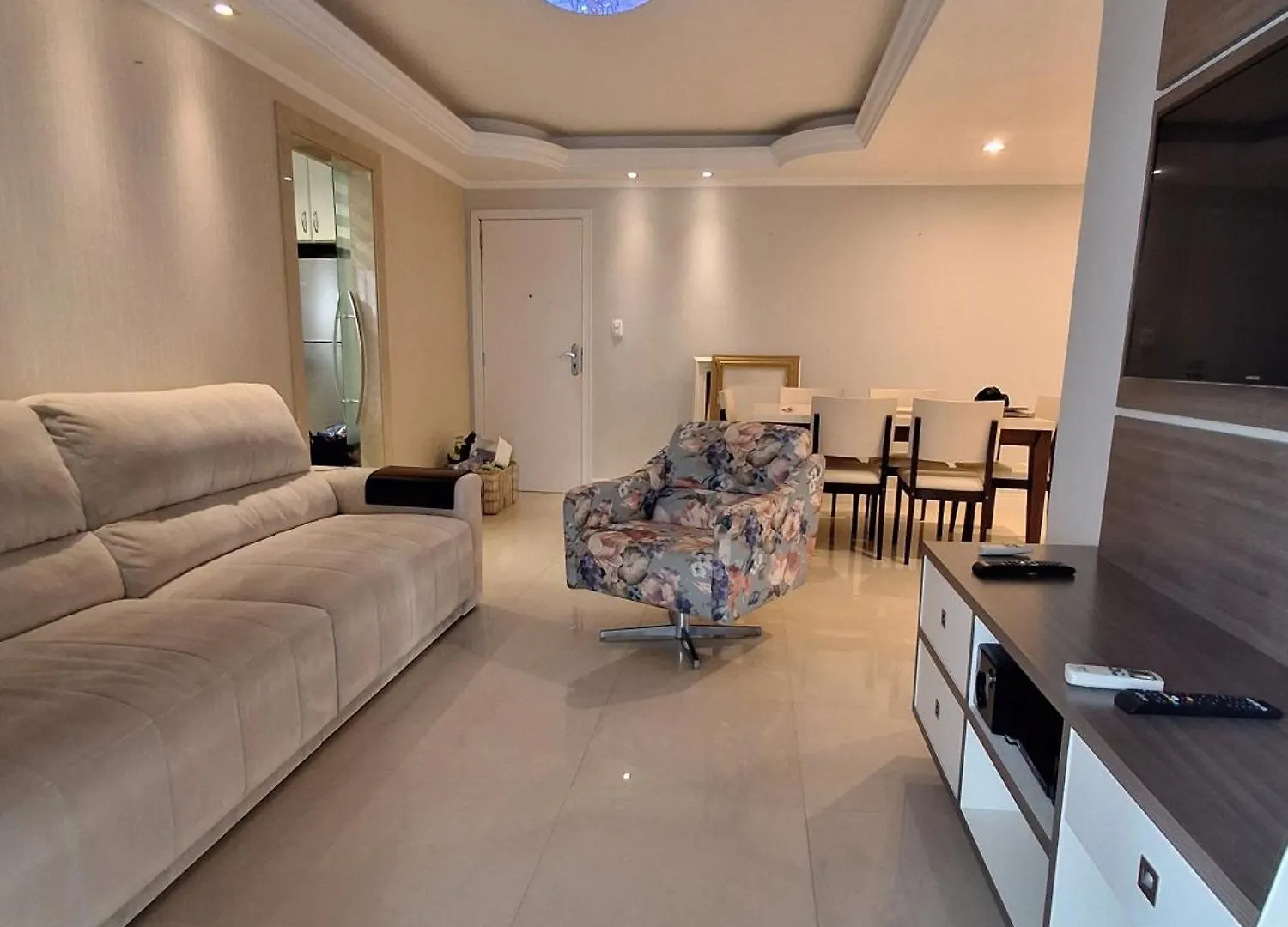 Apto Com Sacada Balneario Camboriu Brazil